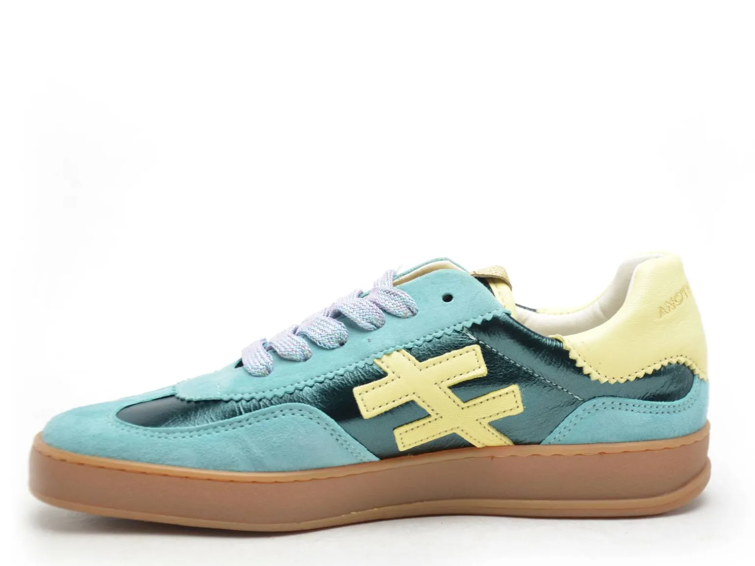Another Trend A032 Vert Baskets Basses Femme