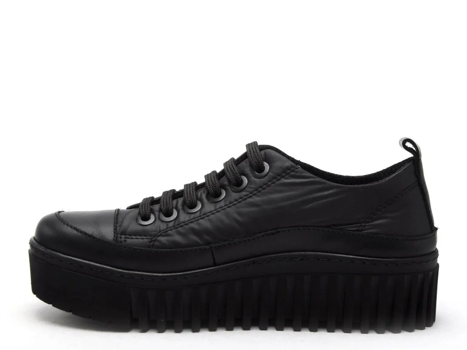 Art BRIGHTON 1518 Noir Baskets Basses Femme