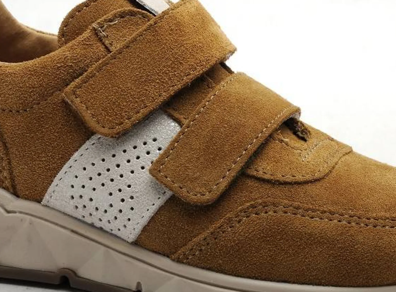 Bopy VOLLEY Beige Baskets Basses Garçon