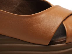 BUENO ENORA B 25WY5701 525 Marron Sandales à Talons Femme