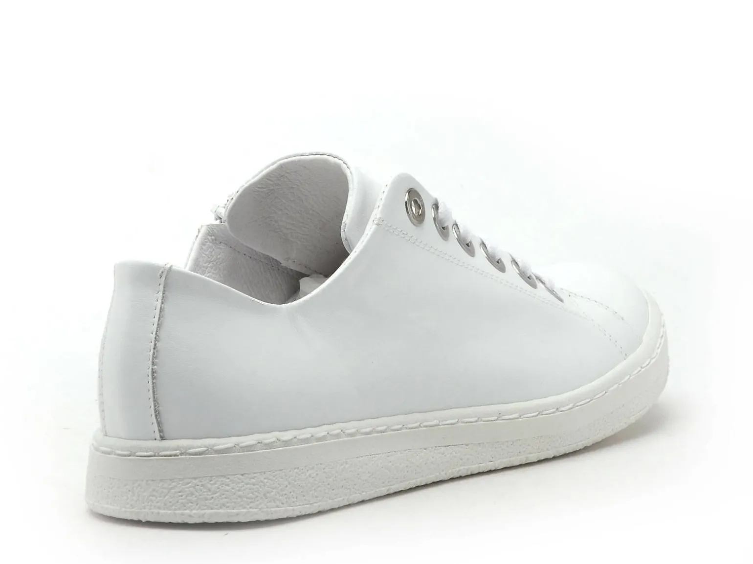 Chacal 7100 Blanc Baskets Basses Femme