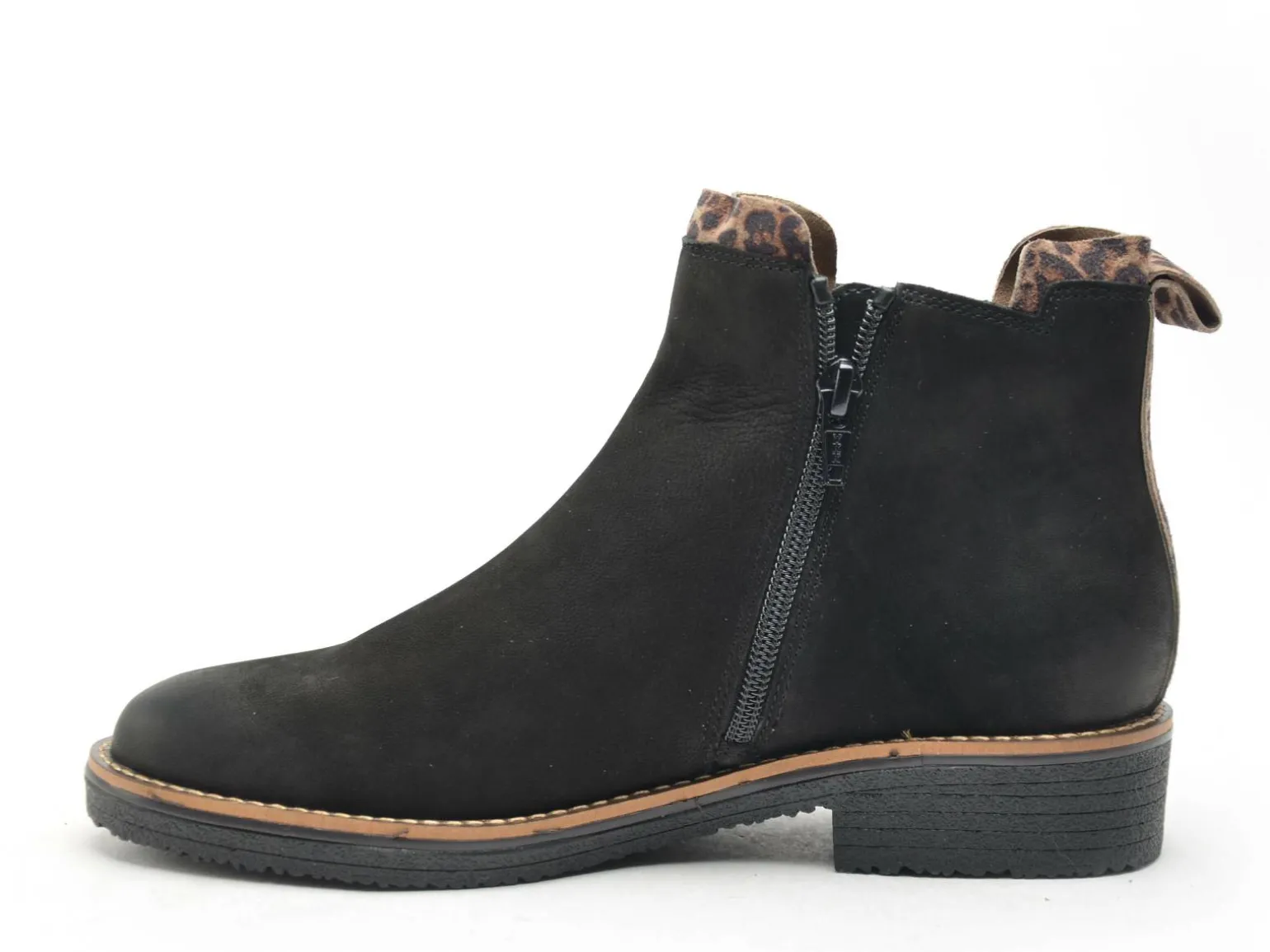 Fugitive GENOI Noir Boots et Bottines Plates Femme