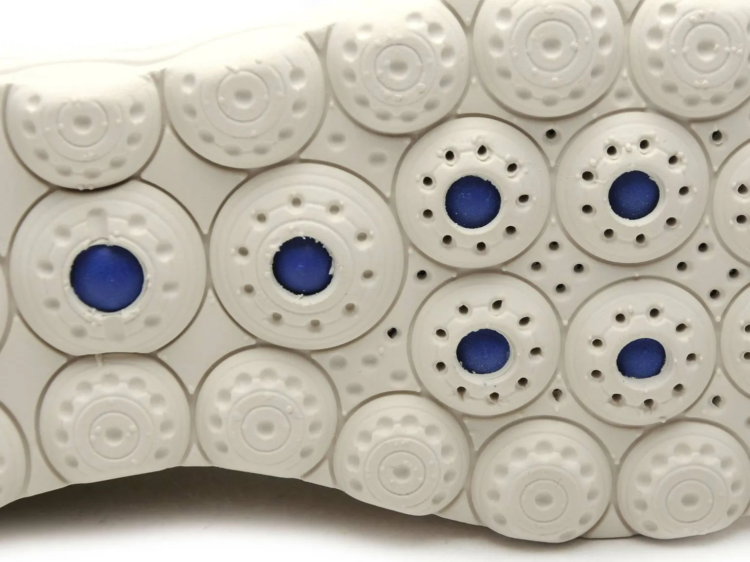 Geox D SPHERICA PLUS D557MA Blanc Slip in Baskets Basses Femme