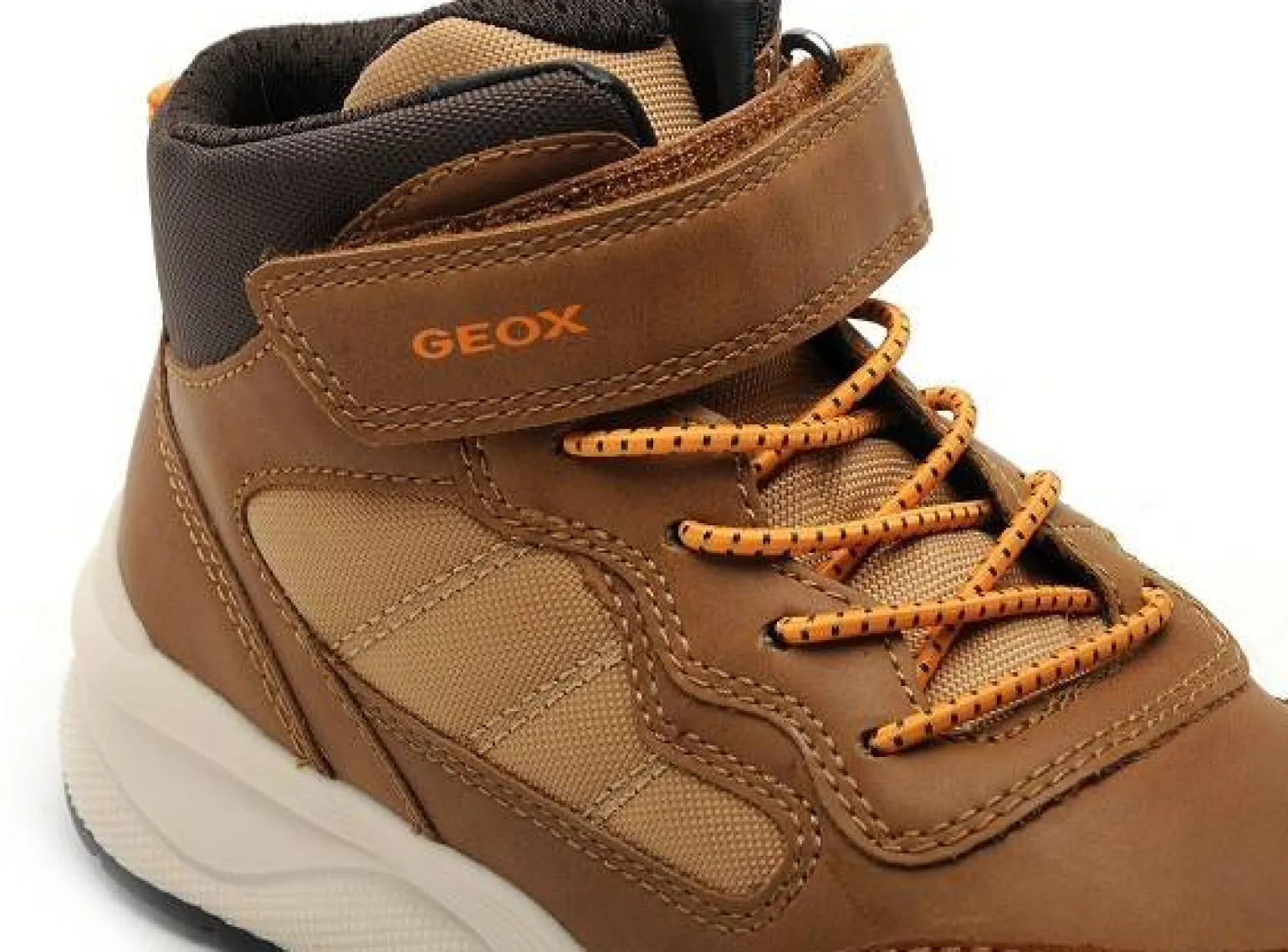 Geox J ROONER BOY J46H0E Marron Baskets Montantes Garçon