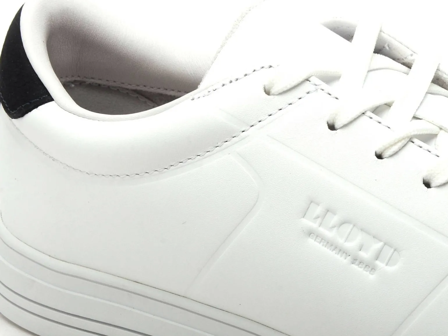Lloyd ENRICO Blanc Baskets Basses Homme