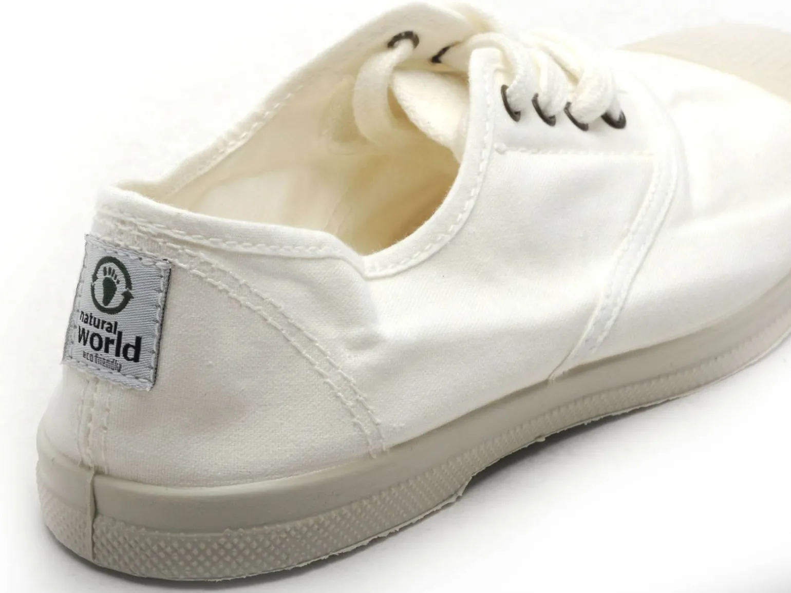 Natural World 102 Blanc Baskets Basses Femme