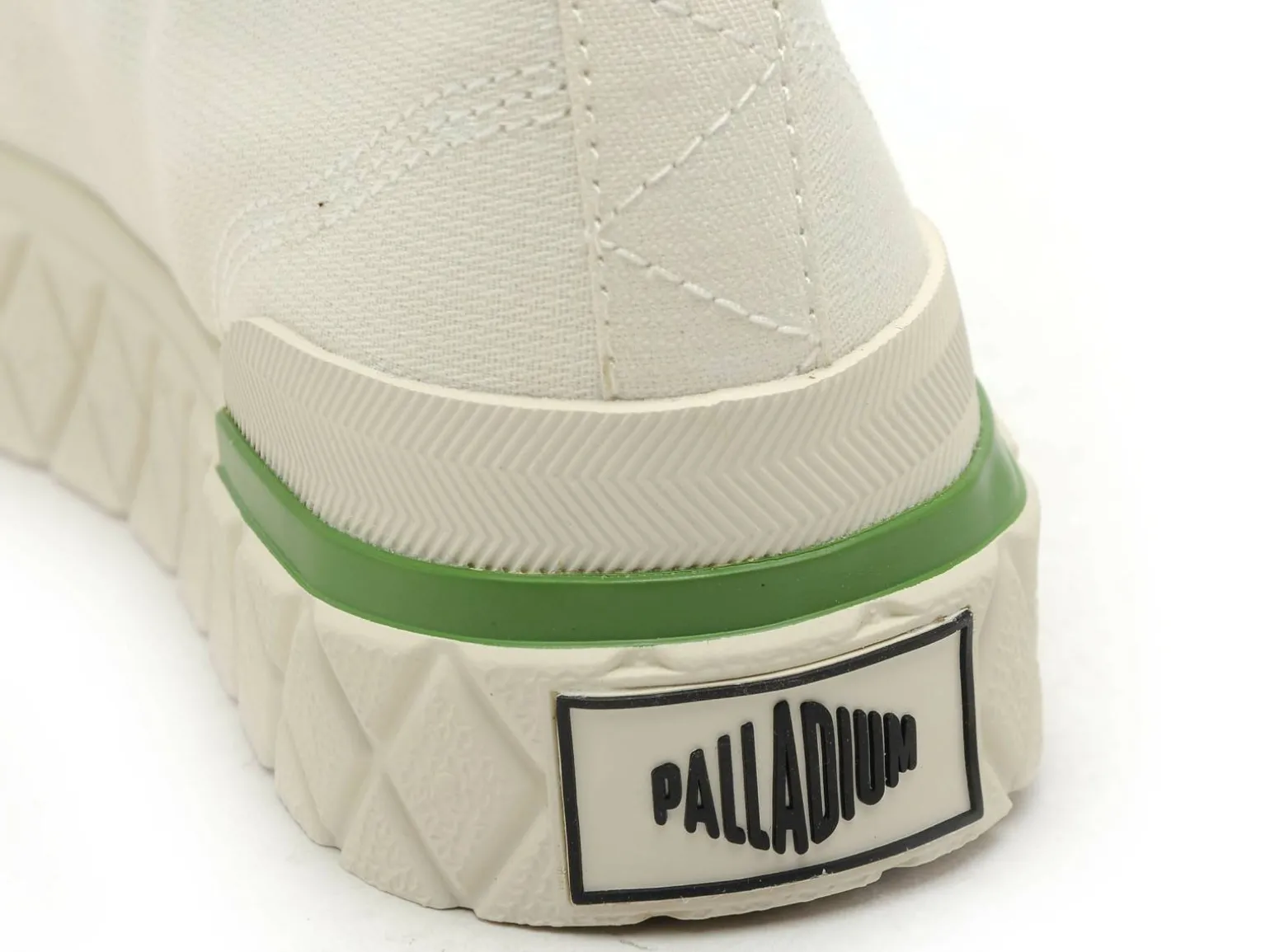 Palladium PALLA ACE CHUKKA Blanc Basket Montante Femme