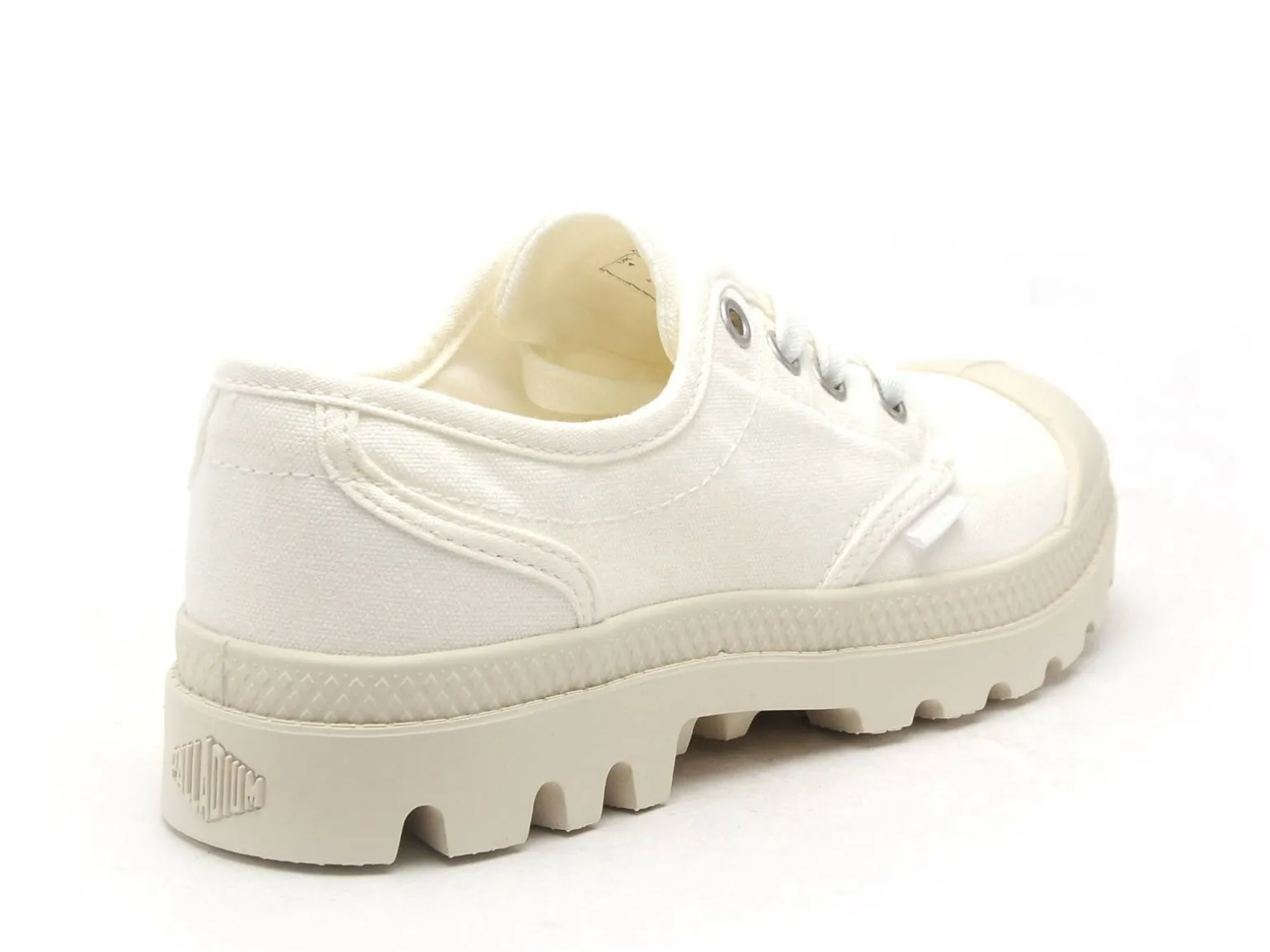 Palladium PAMPA OXFORD Blanc Baskets Basses Femme