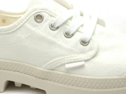 Palladium PAMPA OXFORD Blanc Baskets Basses Femme