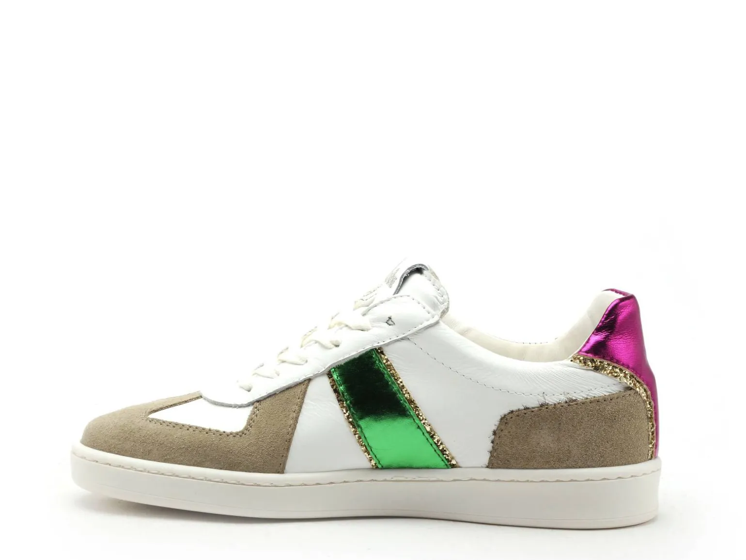 Play One REACTION 28 Blanc Baskets Basses Femme