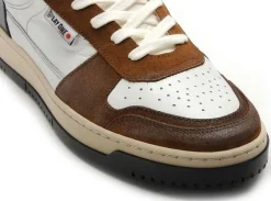 Play One SHARK Marron Baskets Basses Homme