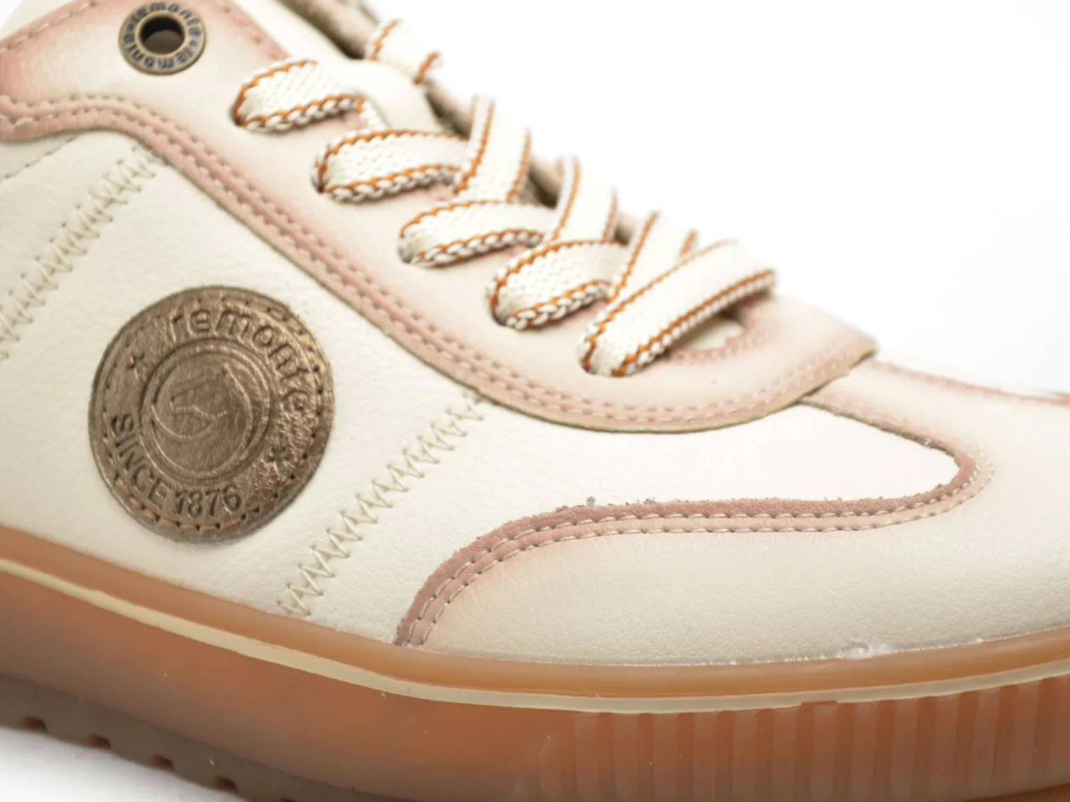 Remonte D0702 Beige Baskets Basses Femme