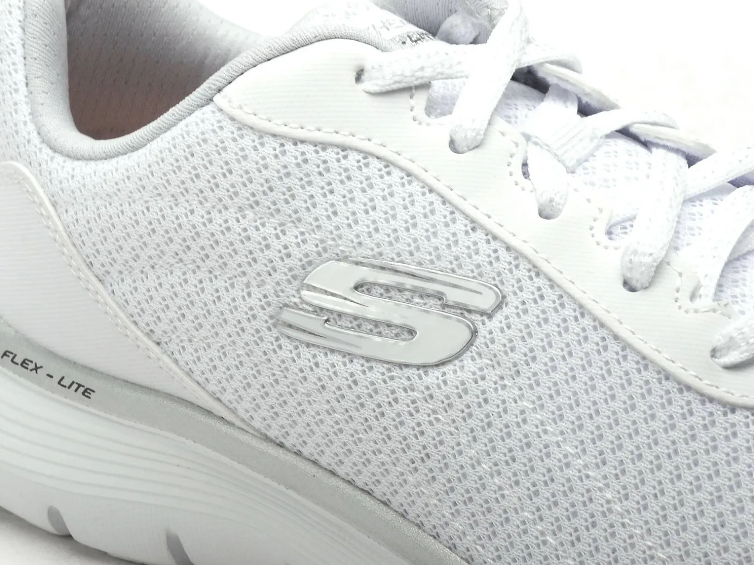 Skechers 150206 Blanc Baskets Basses Femme