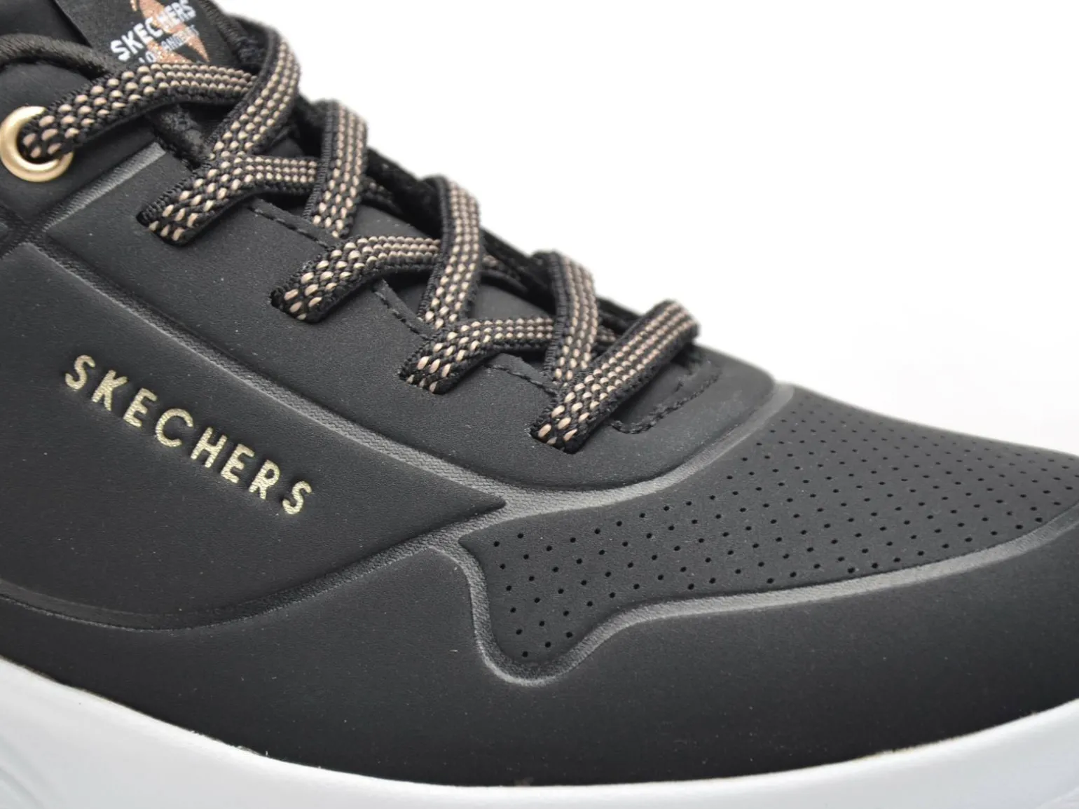 Skechers 310384L Noir Baskets Basses Femme
