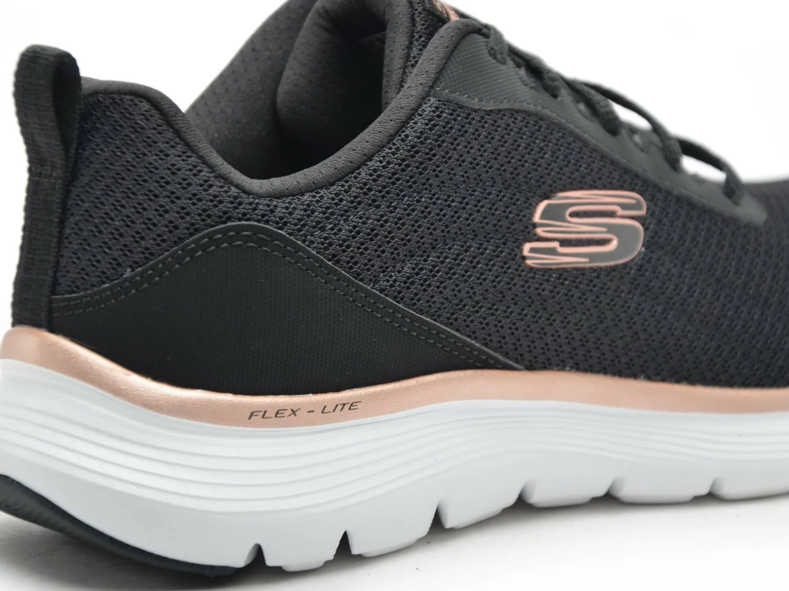 Skechers 150206 Noir Baskets Basses Femme