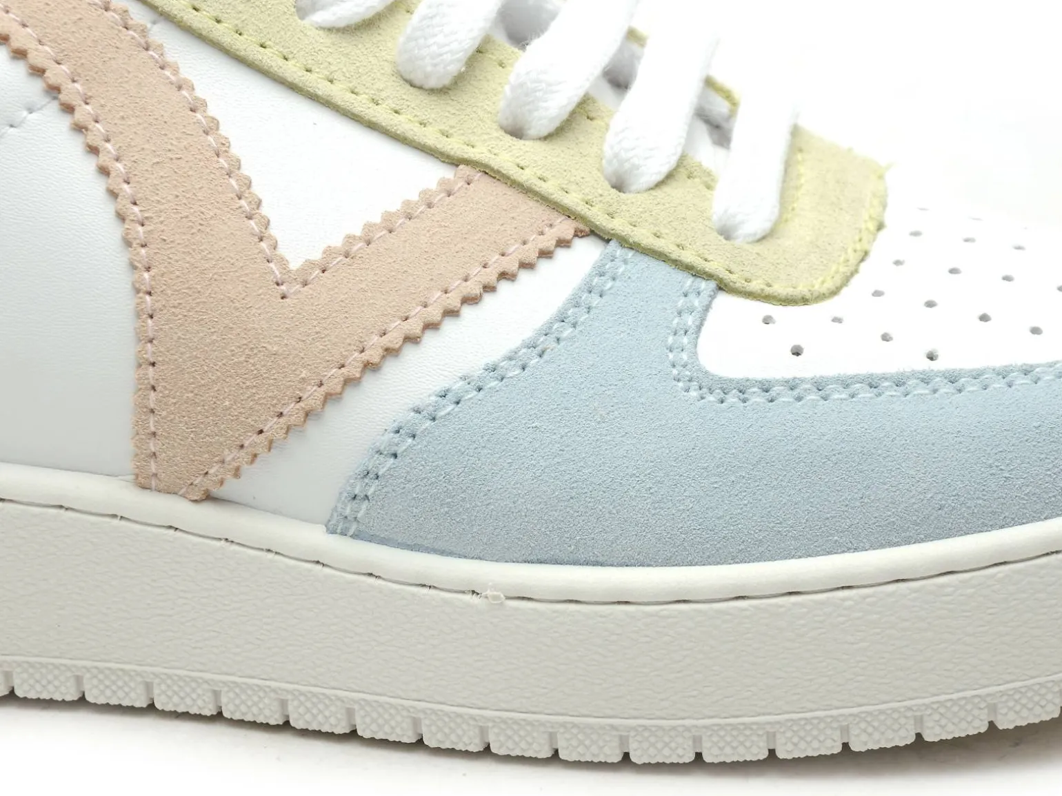 Victoria MADRIDSERRAJE 1258214 Multicolore Baskets Basses Femme
